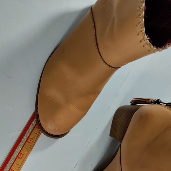 Toms Tassel Back Zip Soft Leather Stacked Heel Ankle Boot Tan Women's Size 10 - Picture 6 of 16